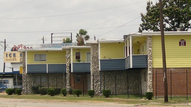 Glenview Apartments - Houston TX
